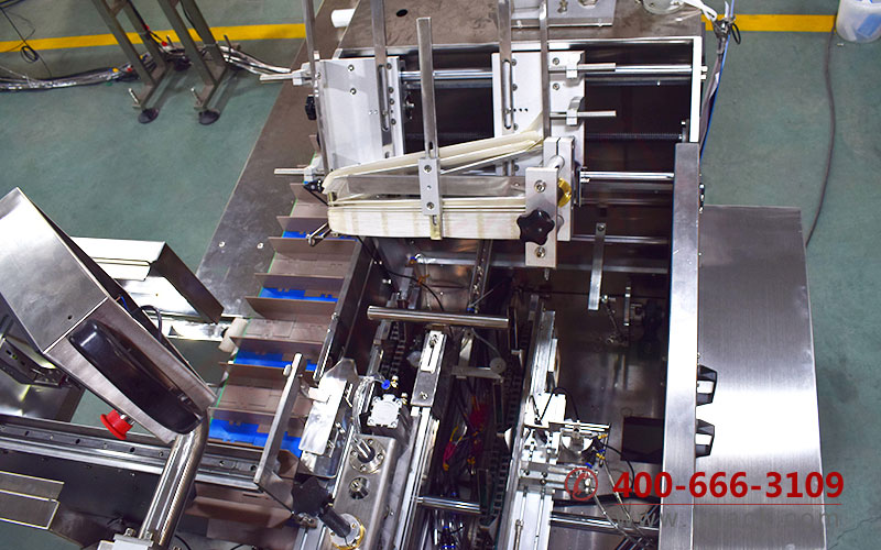 保鮮膜前端連線裝盒生產線